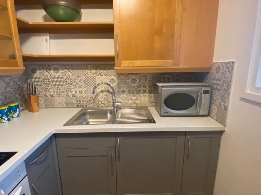 Stunning One B/R Apartment - City Centre リーズ エクステリア 写真